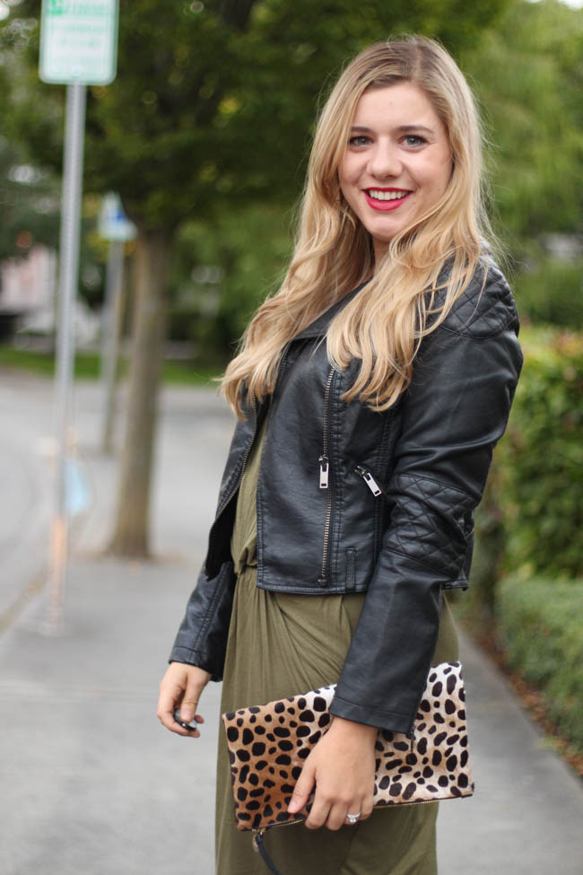 Why You Need to be Wearing Olive Green This Fall - Northwest Blonde