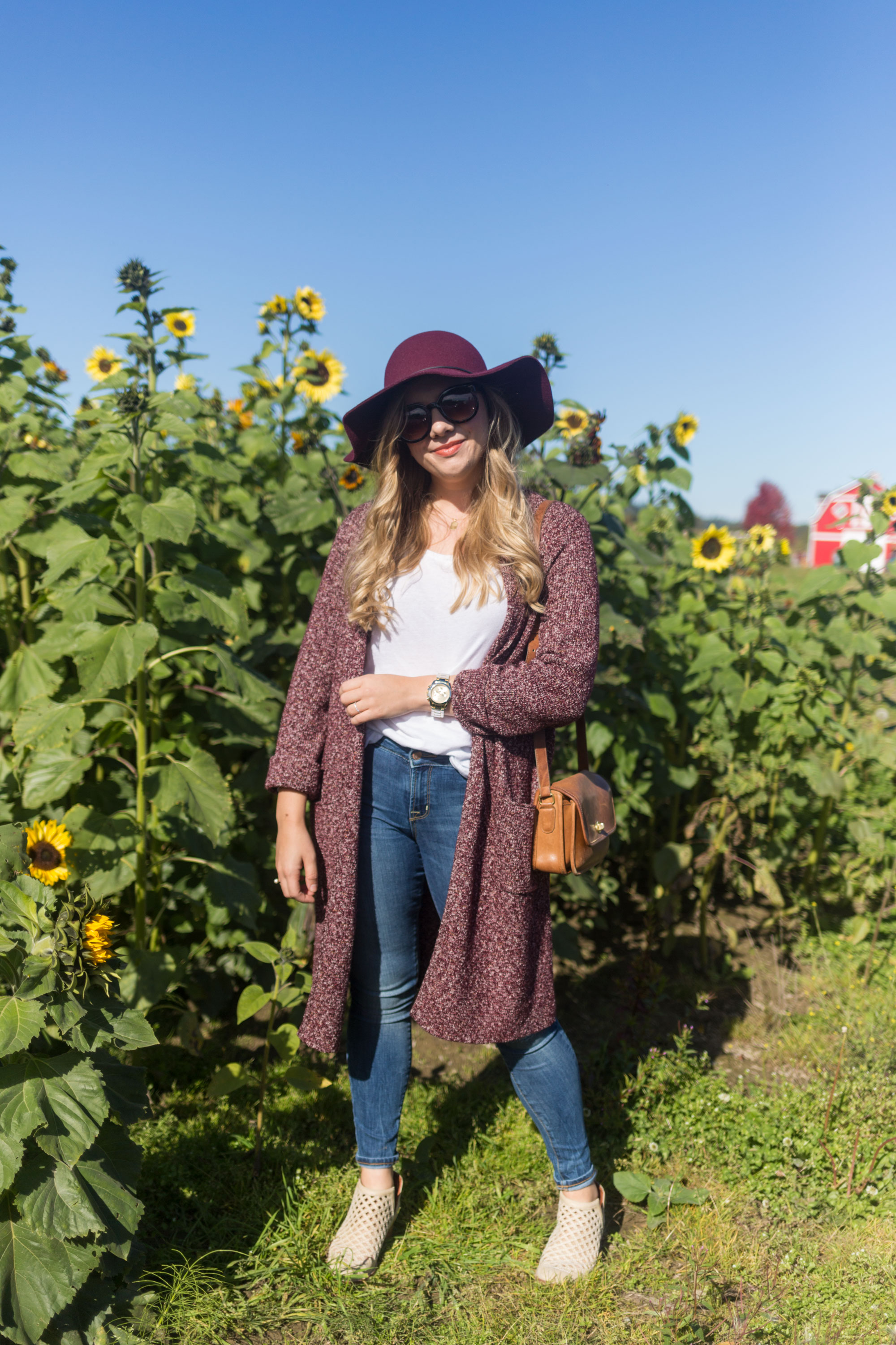 easy fall outfit - cute fall outfits - j.jill knit topper 1